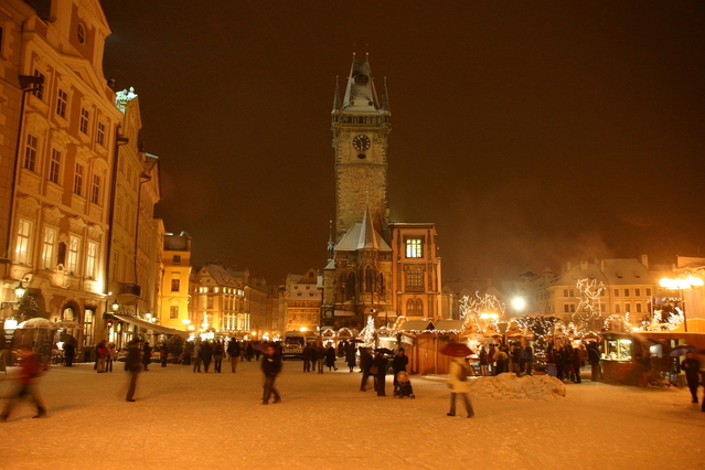 zimní trhy na Staroměstském náměstí